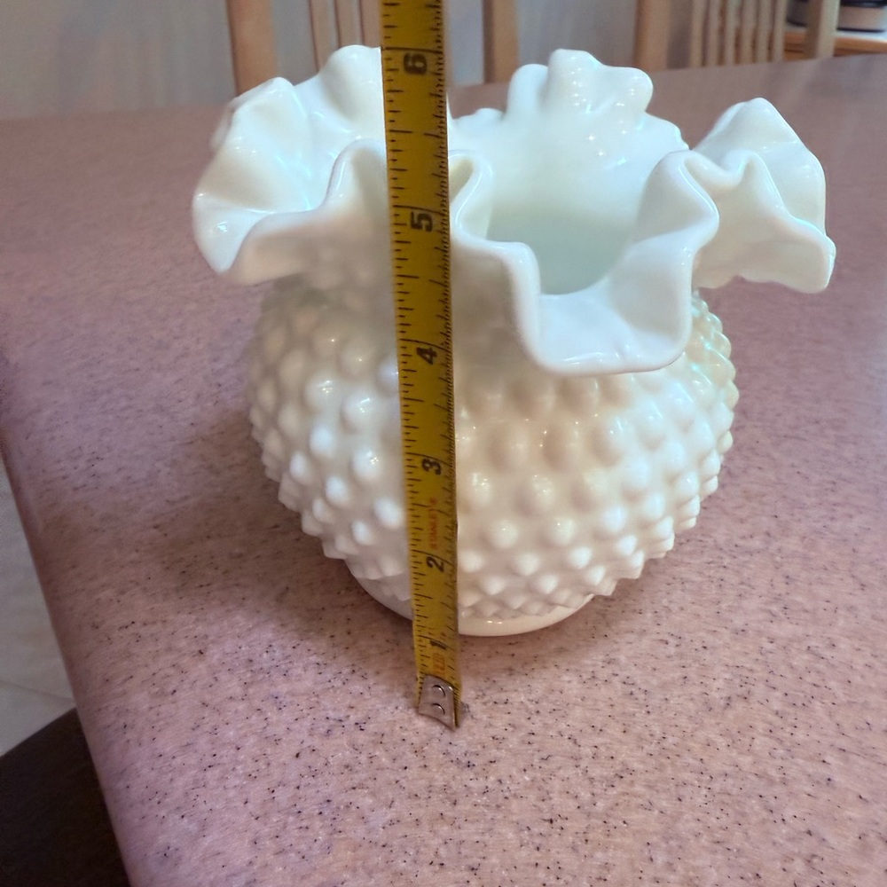 Fenton Hobnail bowl /vase white milk glass. - Picture 10 of 10